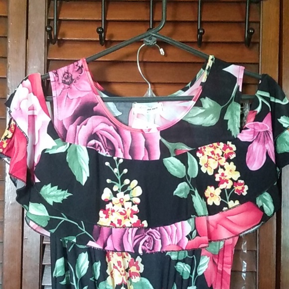 Dress - Picture 3 of 6